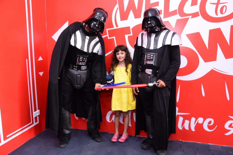 Toy Town Grand Opening-Wall of Fame